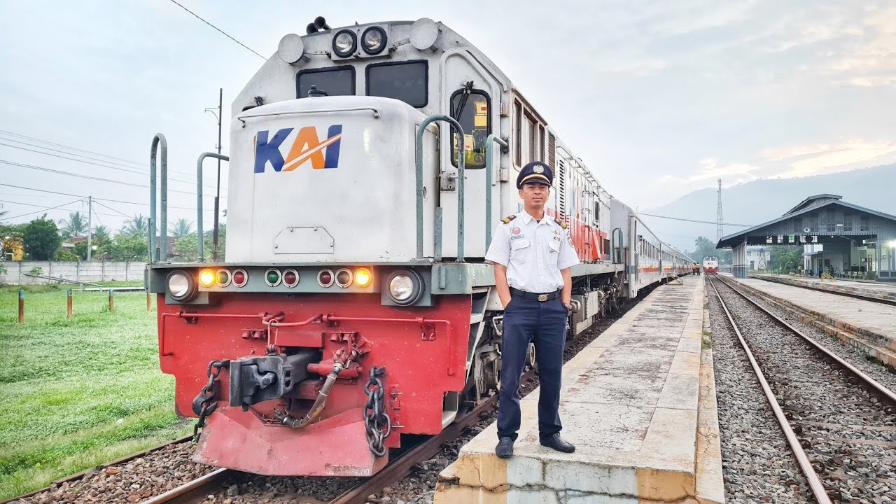 KERETA LOKAL JADWAL BERUBAH JADI LEBIH CEPAT DI BANDING KERETA JARAK JAUH !