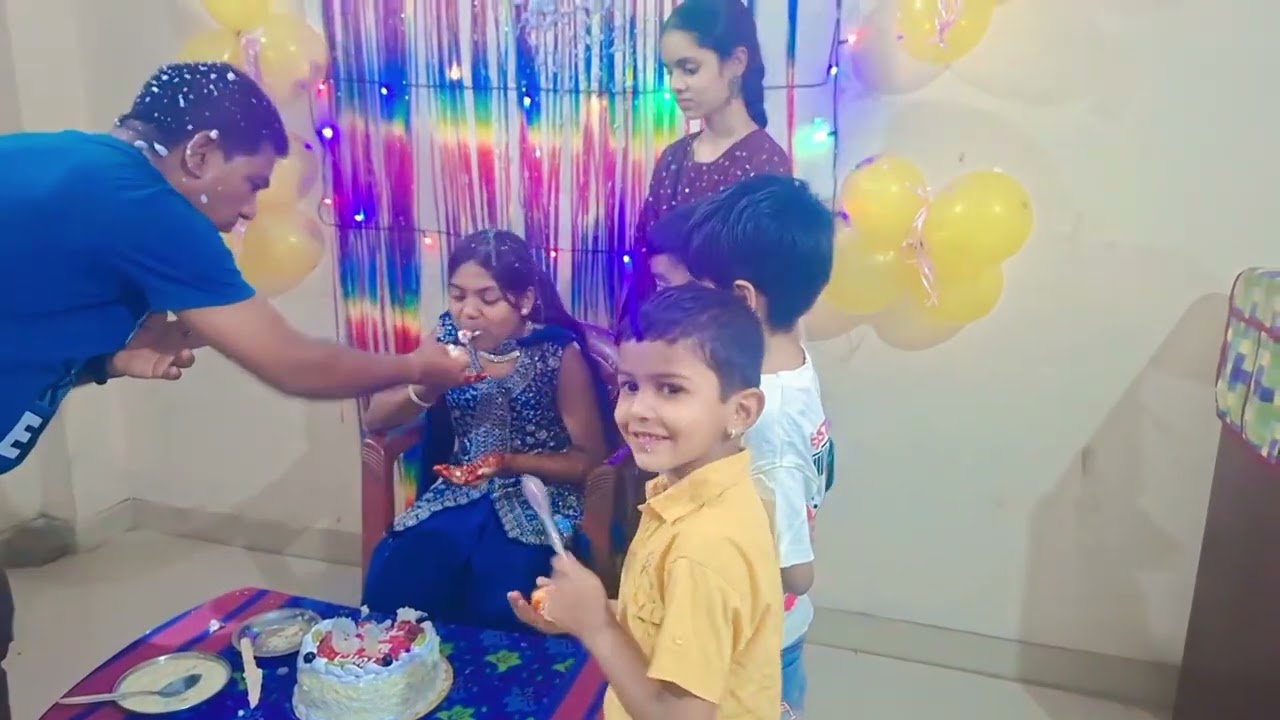 মেয়ের জন্মদিনের ছোট্ট একটা ভিডিও তোমাদের সঙ্গে শেয়ার করলাম বন্ধুরা❤️🥰