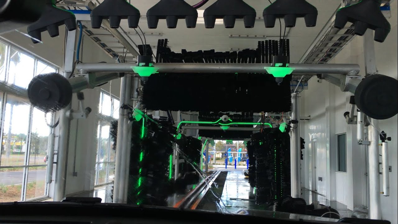 Joe’s Express Car Wash: Clermont Site - Inside View