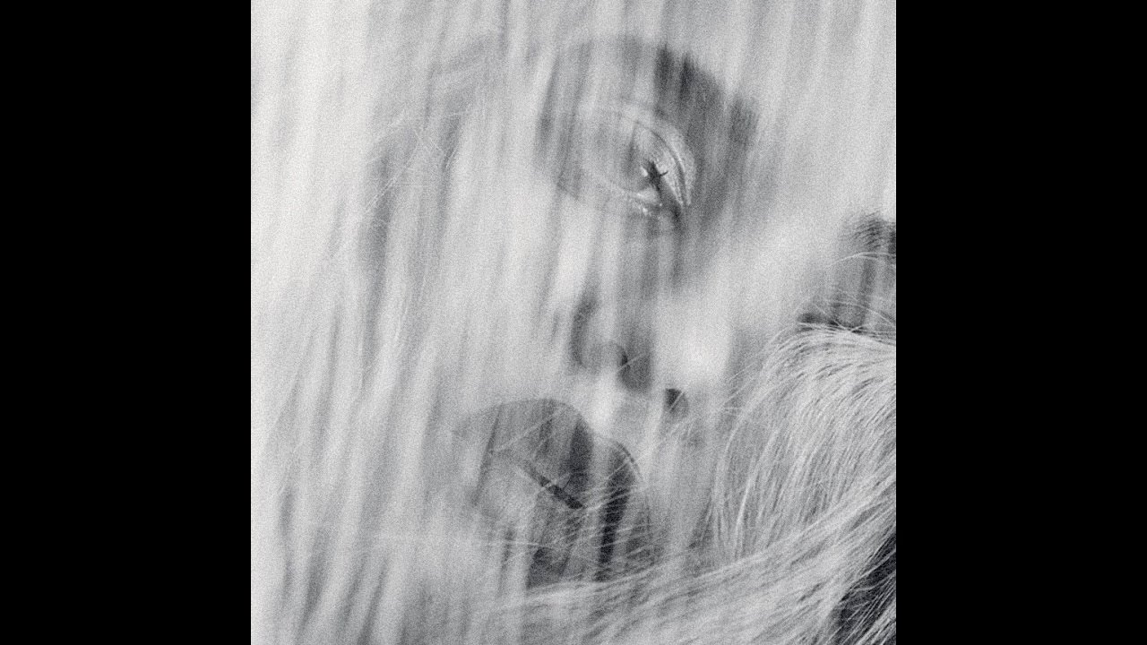 Sky Ferreira - The Nightingale (Julee Cruise Cover)