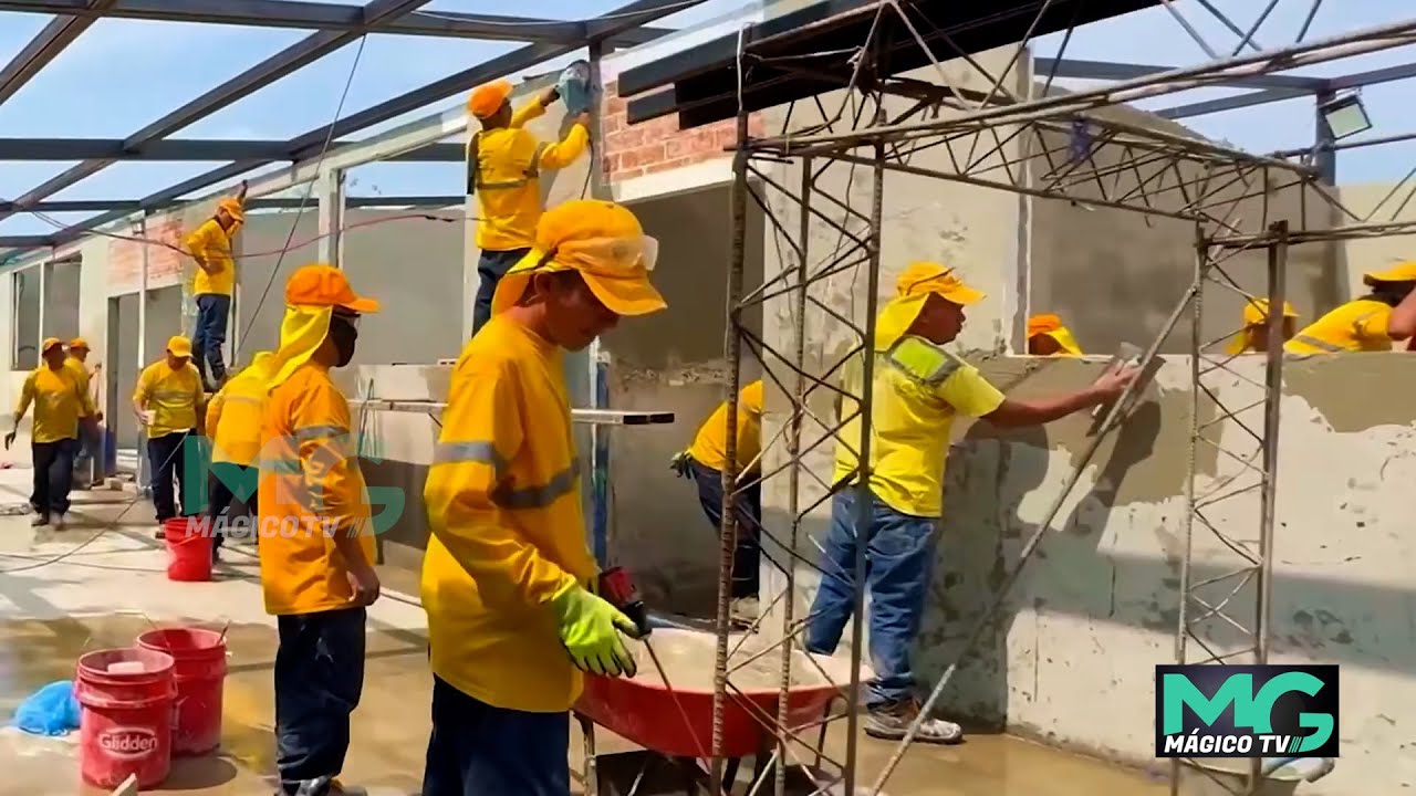 Reos salvadoreños apoyan en construcción de escuelas; pronto usarán brazaletes para ser monitoreados