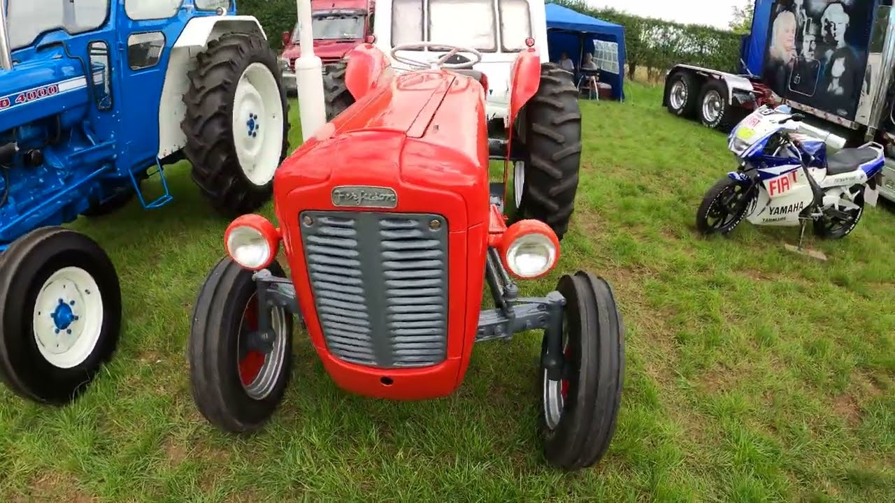 1958 Ferguson FE35 2.3 Litre 4-Cyl Diesel Tractor (34 HP)