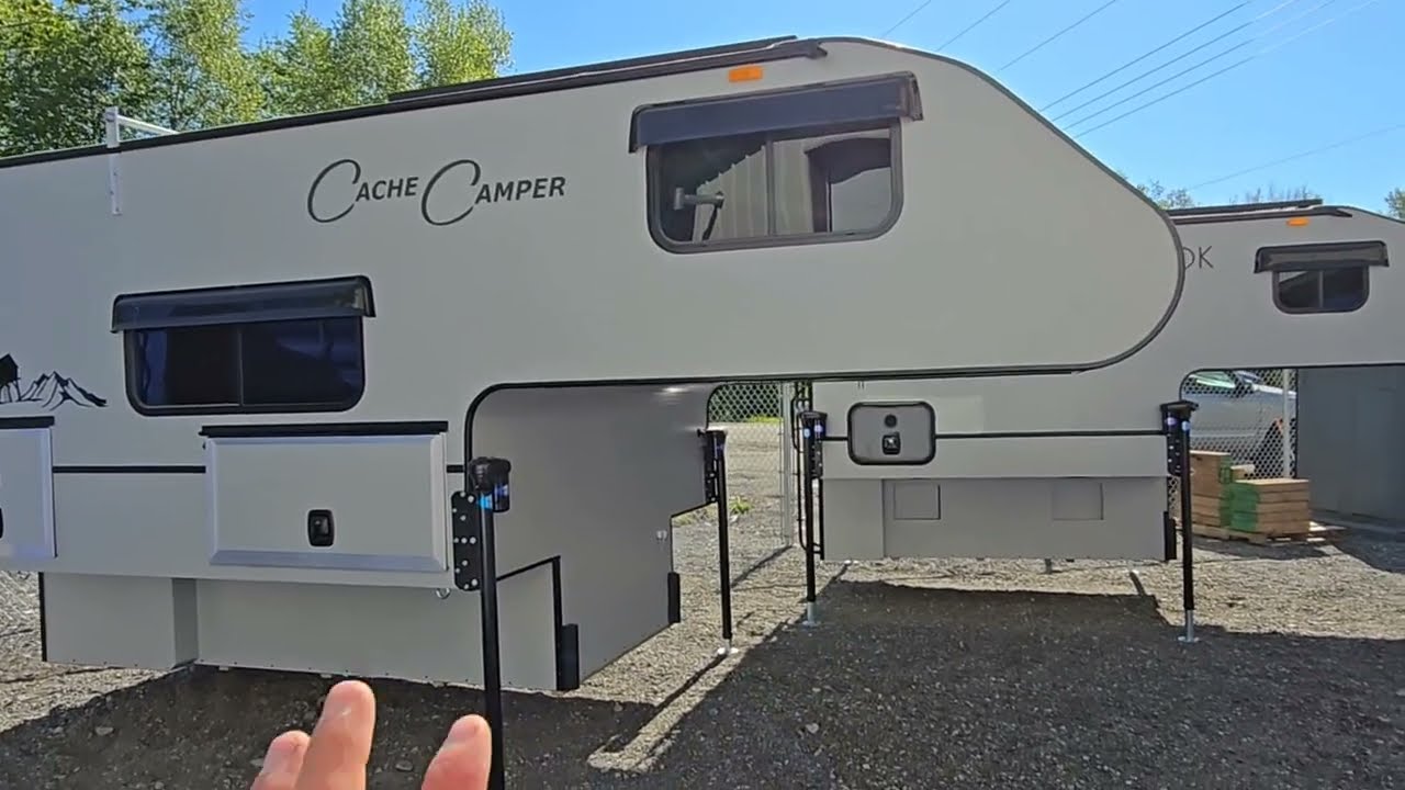 8.5ft Unique Layout and Custom Build Walk Through