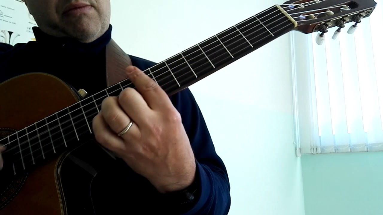 FRANCESCO BUZZURRO plays Bernie's Tune on solo guitar
