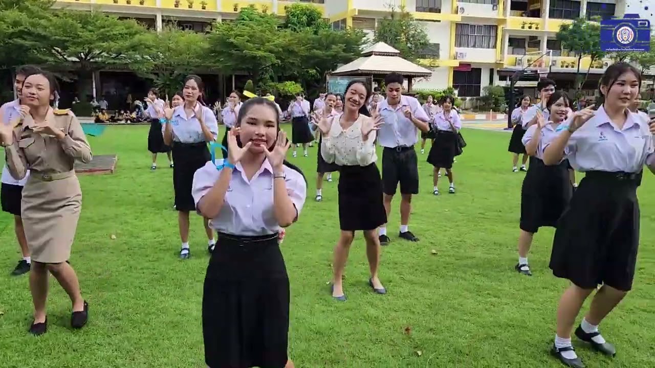 เกษียณอายุราชการ โรงเรียนมัธยมวัดหนองแขม ประจำปี 2567 (พิธีหน้าเสาธง)
