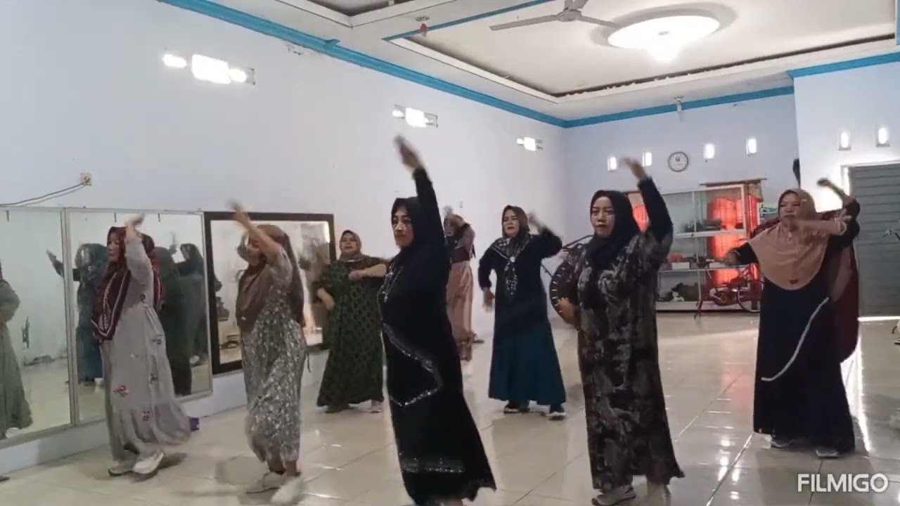 Senam RELIGI II DJ MARHABAN YA RAMADHAN II kreasi terbaru ss Adinda