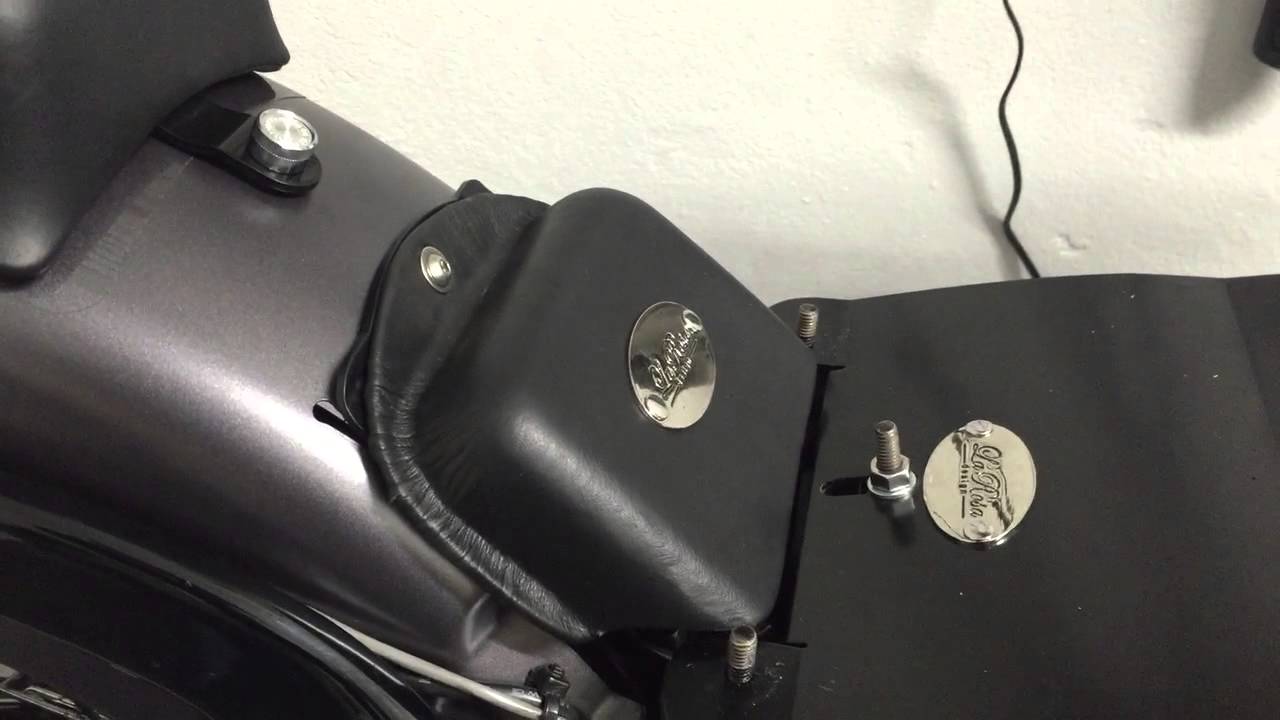 La Rosa seat mounting kit for Harley Softail (Slim)
