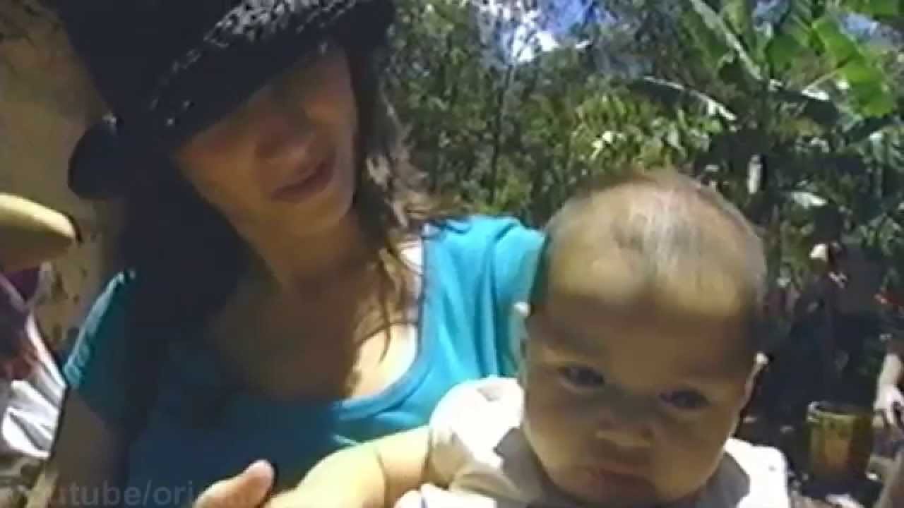 Avalon visits El Salvador (2000)