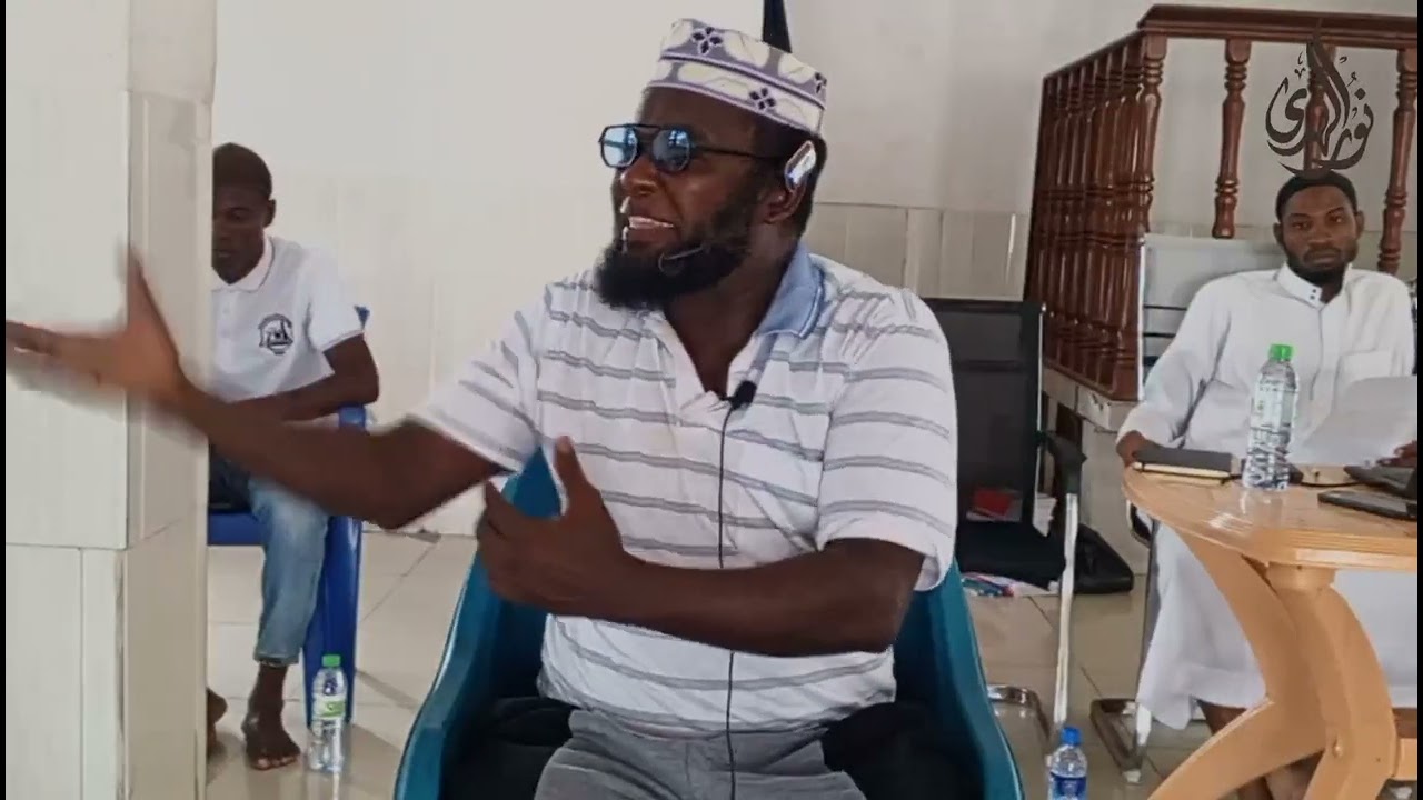 Sheikh Muhammad Cheba || Conselhos sobre o conhecimento na madrassa Ansuar Sunnah 