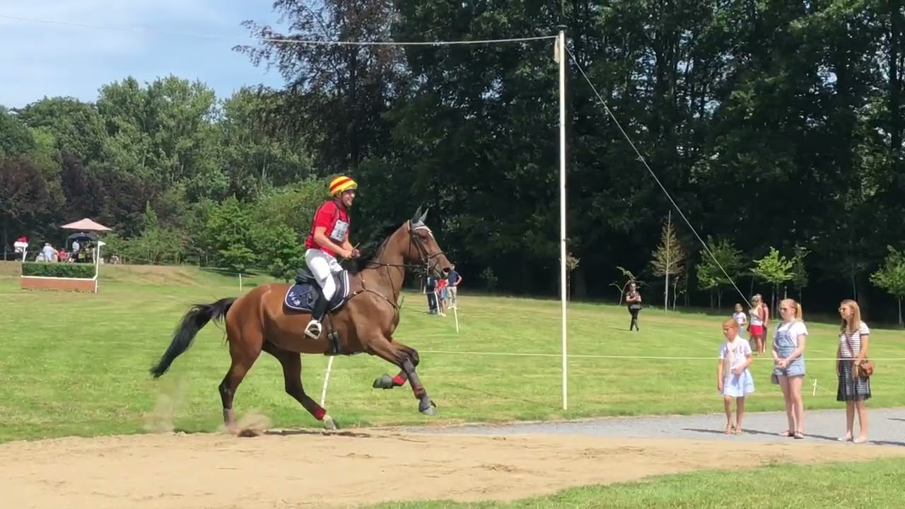 Novak vd Meyhoeve/ VdbStables Nokere xc 2019