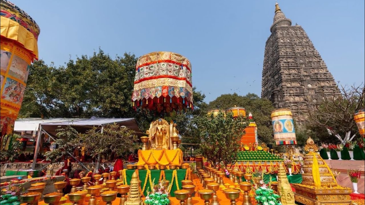 World piece, Puja 🌏✌️￼Bodhgaya 