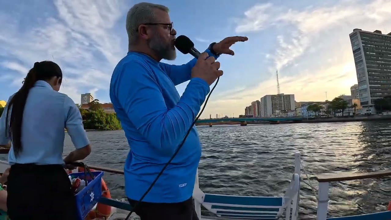 PASSEIO DE CATAMARÃ PELO RIO CAPIBARIBE  - RECIFE (VÍDEO) 2026
