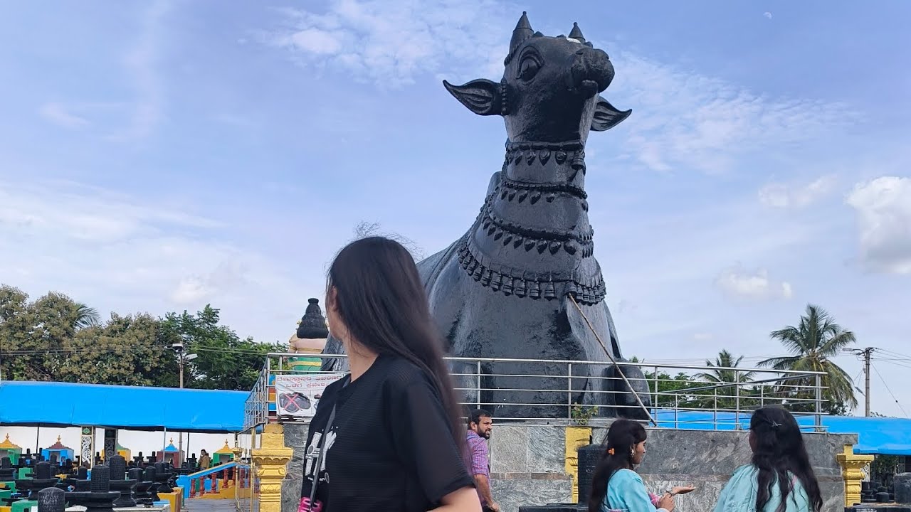 Chlo chle ghumne 😉😁#kotilingeshwaratemple #banglore #enjoyingwithfriends #trip #dance #vlog #fyp 