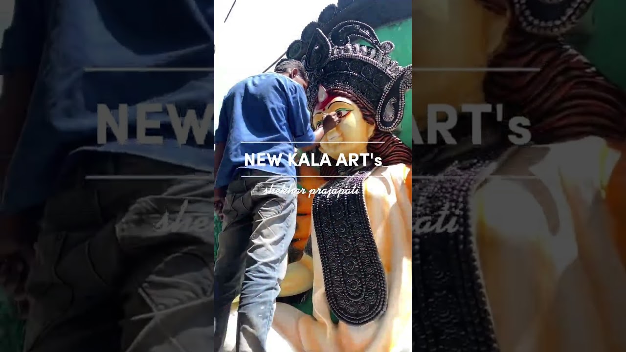 “माँ की दिव्य मूर्ति में बसती है असीम शांति और अपार शक्ति। 