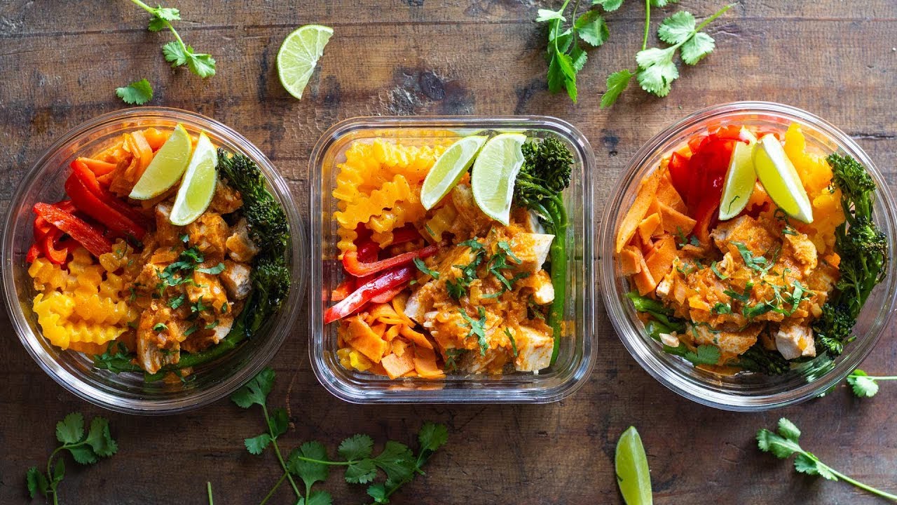 Thai Chicken Curry Meal Prep Bowls