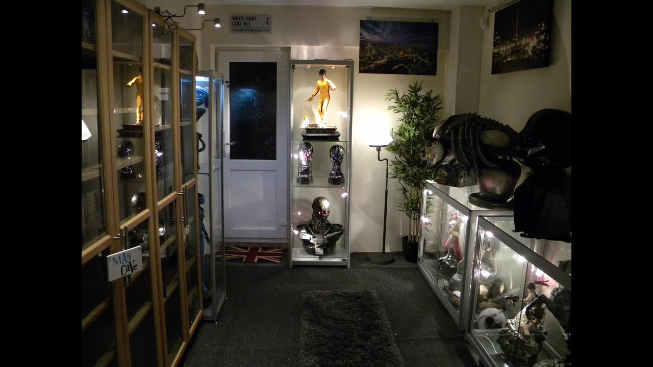 SIDESHOW COLLECTION ROOM OCT 2015 BY CHRISBLU007