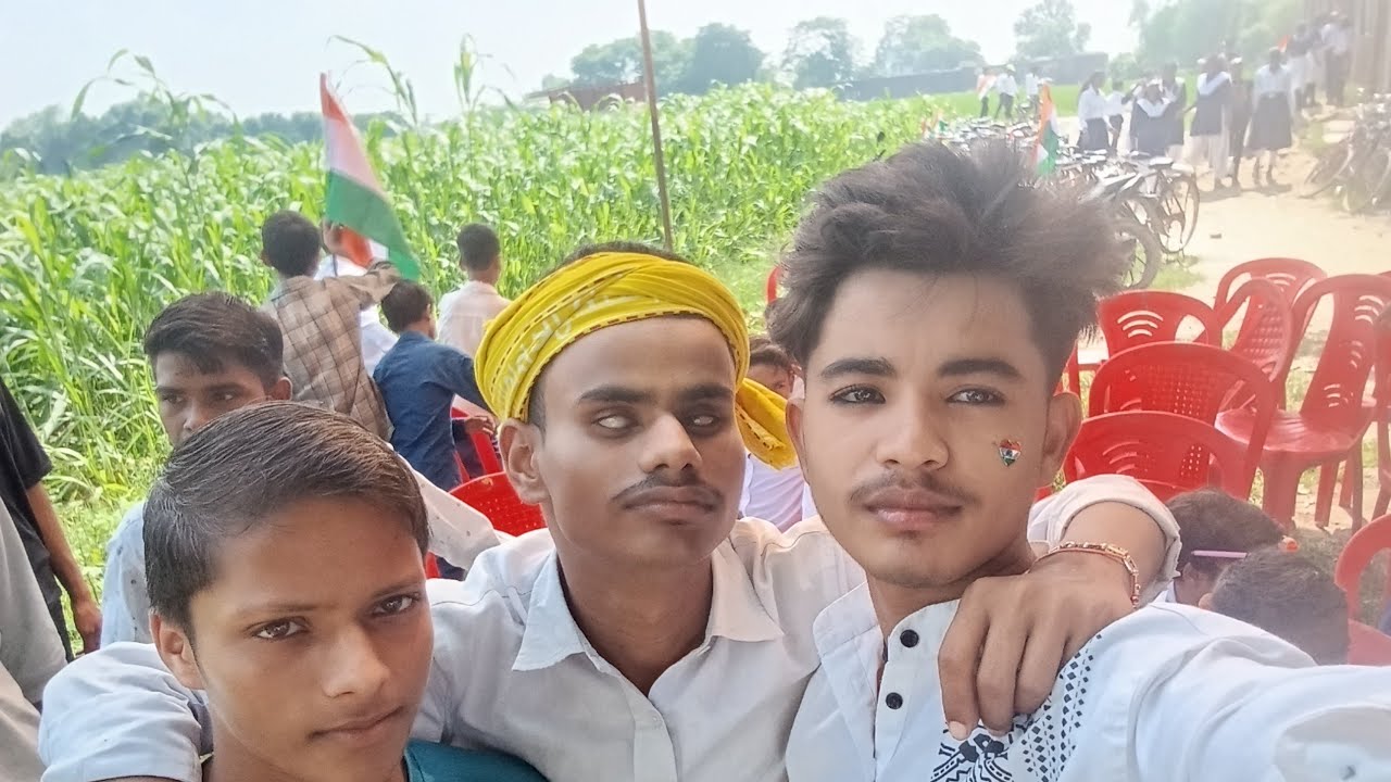 सिंगर अखिलेश यादव