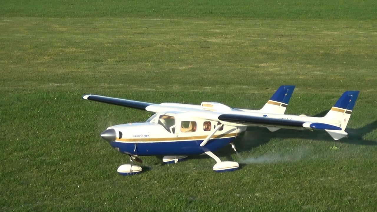 Al re maidens a YT CESSNA 337 SKYMASTER on a sunny winters day 😎