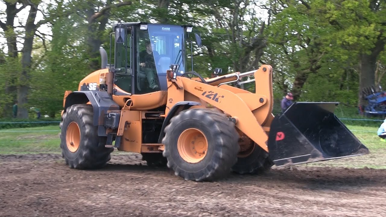 Case 721E Wheel Loader | Helping Out At Tractor Pulling