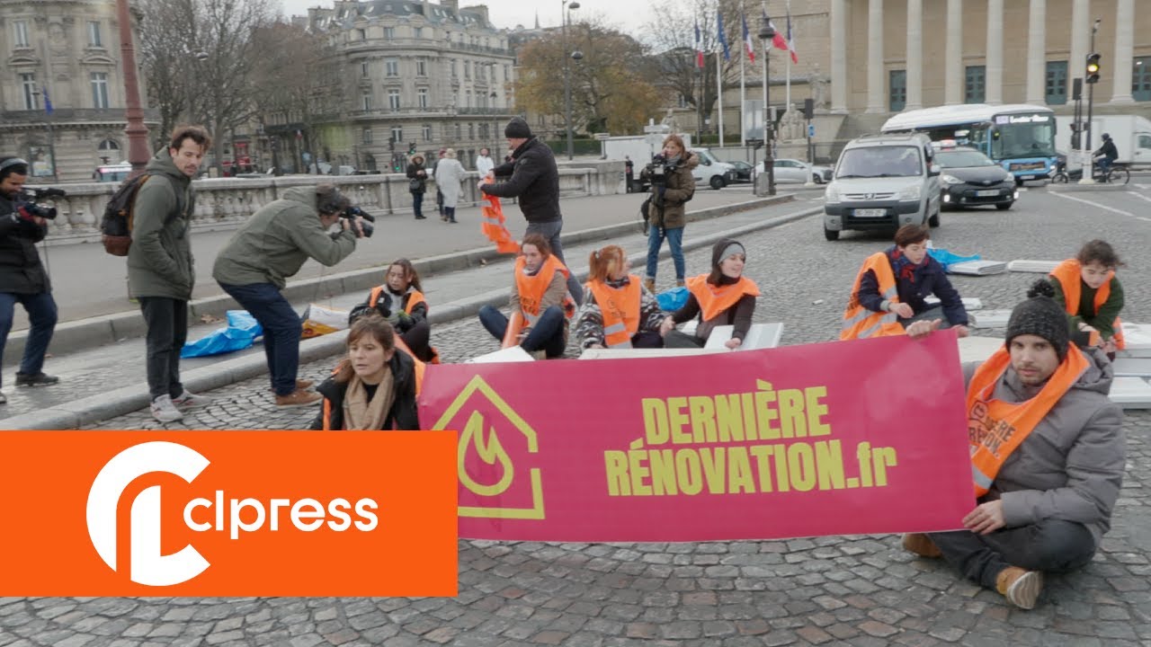 Blocage devant l'Assemblée Nationale par 