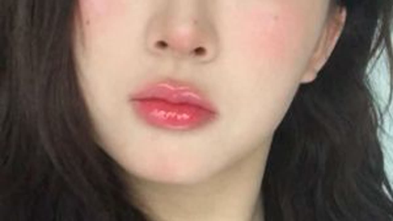 妆教｜淡颜圣诞红苹果🍎活力满满去约会 #妆容教程 #圣诞红苹果妆 #淡颜系妆容 #新手化妆教程