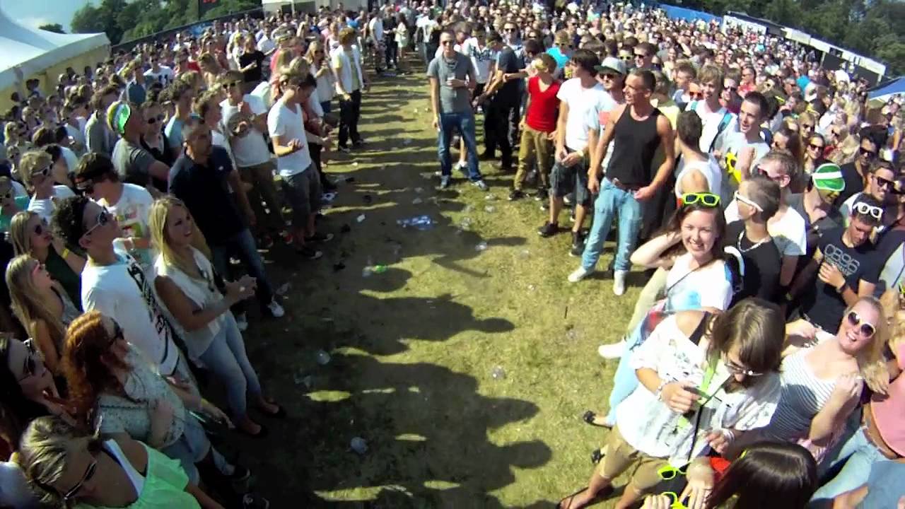 YellowClaw @ Beachrockers, wall of death!! GoPro