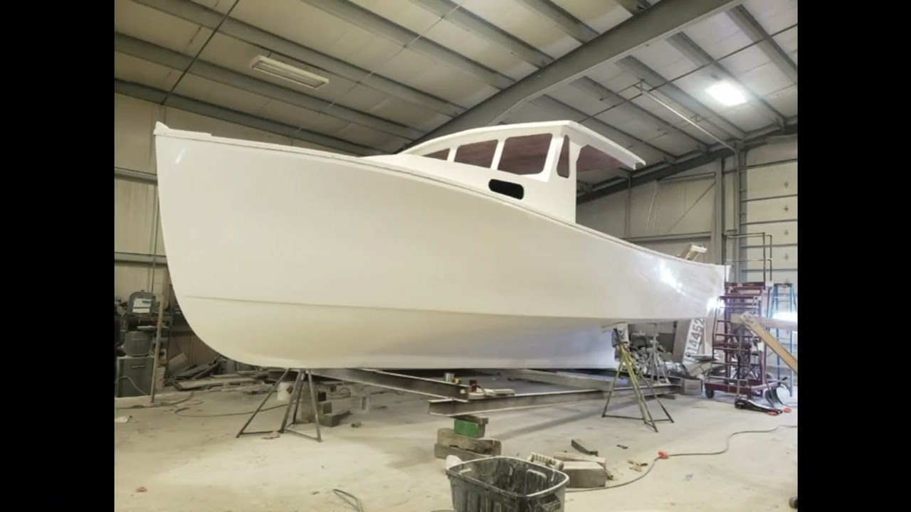 Smart Boating 275 - Maine Fiberglass Lobster Boat Build