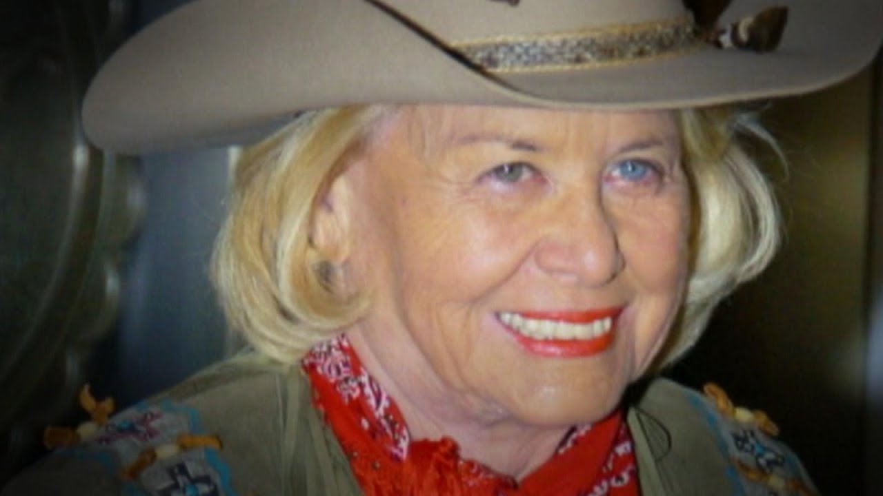 Gossip columnist Liz Smith dies at 94