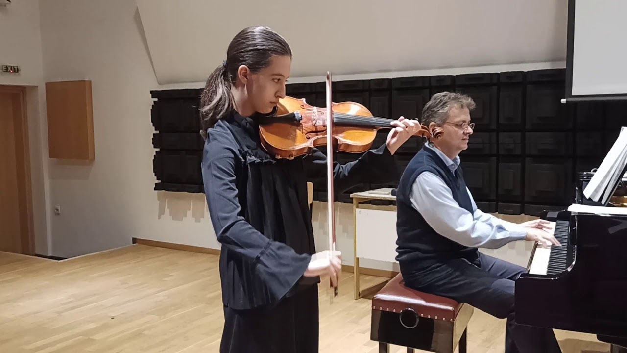 Tamburin Ober - Lara Kochoska