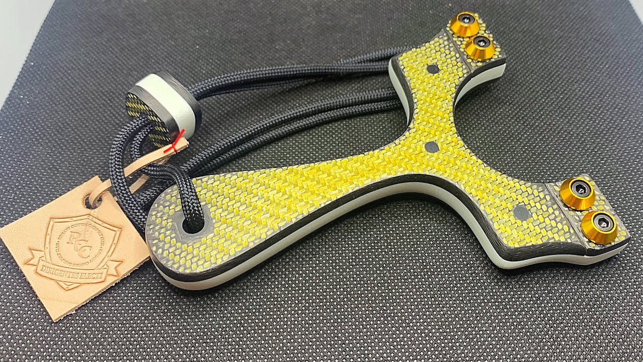 HOTSHOT catapult with gold carbon fibre faces