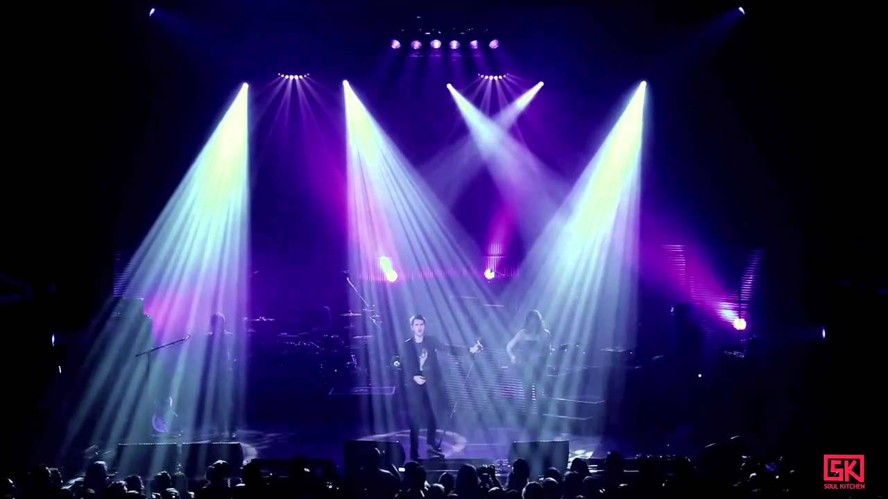 AaRON - U-Turn (concert, Casino de Paris - 15.12.2010)