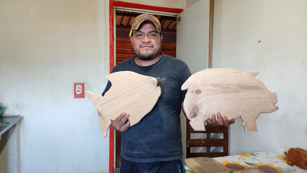 Hago tablitas de madera para picar frutas y verduras para la cocina, con figuras de 🐖🐠🐤
