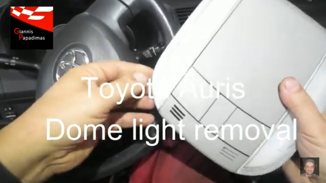 Toyota Auris  2006-2012    Dome light removal