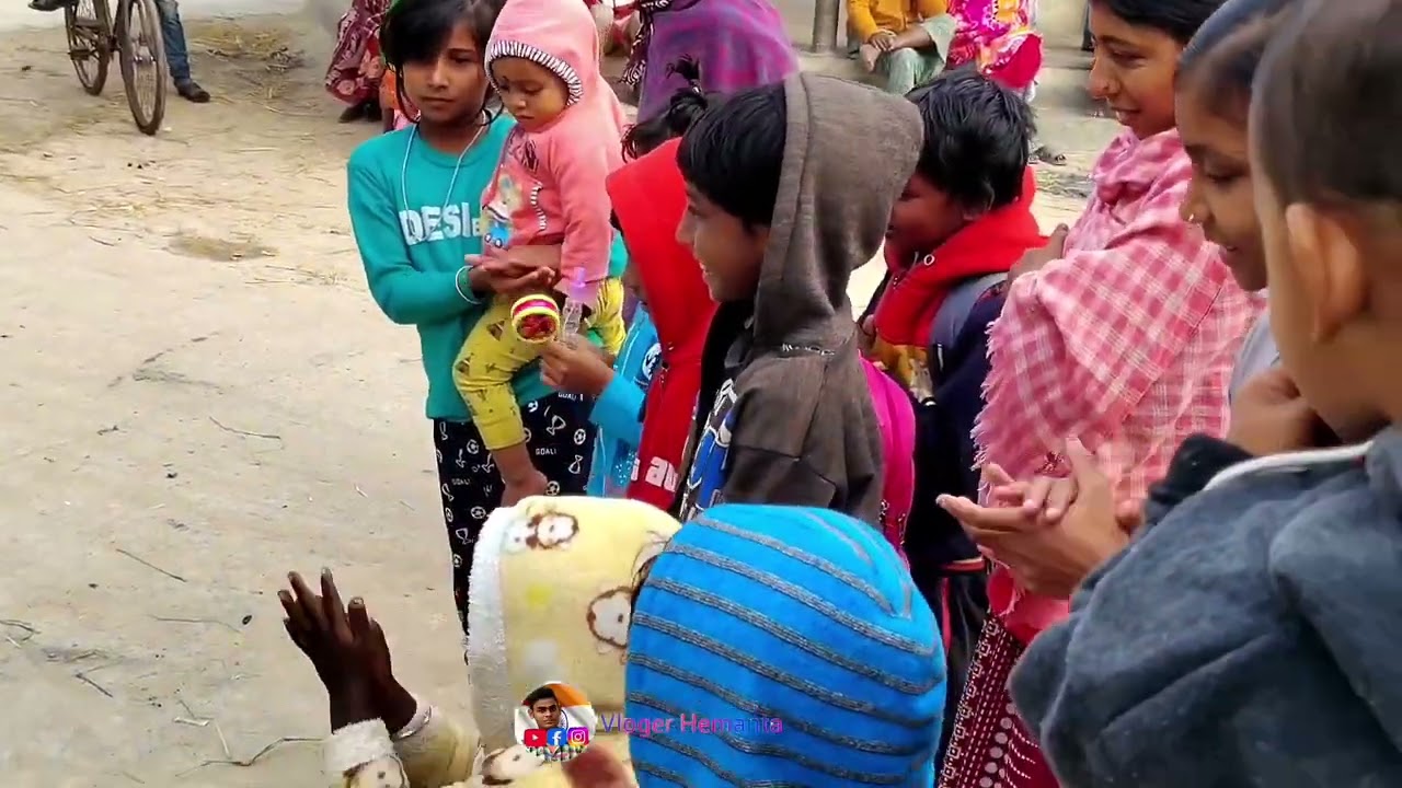 আমাদের গ্রামে আজ সকালে বান্দর খেলা দেখাতে এসেছিল সেই ভিডিও #viral 