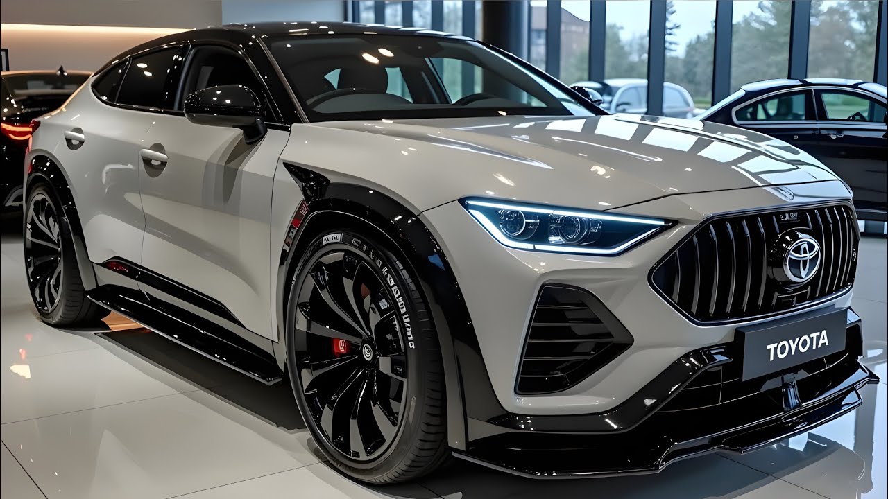 Toyota Corolla Cross 2026 года &mdash; семейный внедорожник, созданный для реальных приключений!