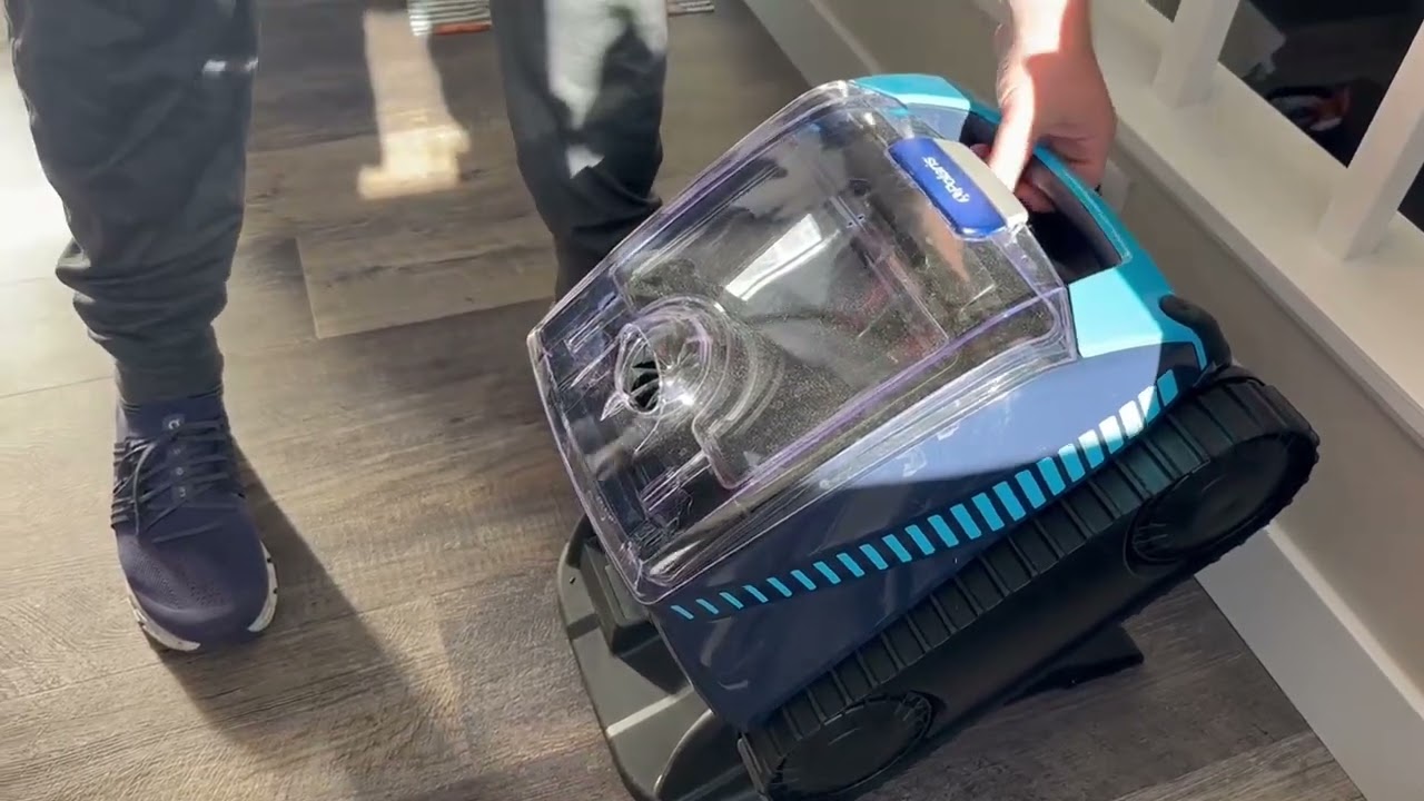 Робот-пылесос для бассейна Polaris Freedom Cordless Robotic Pool Cleaner: хорошо ли он чистит глу...