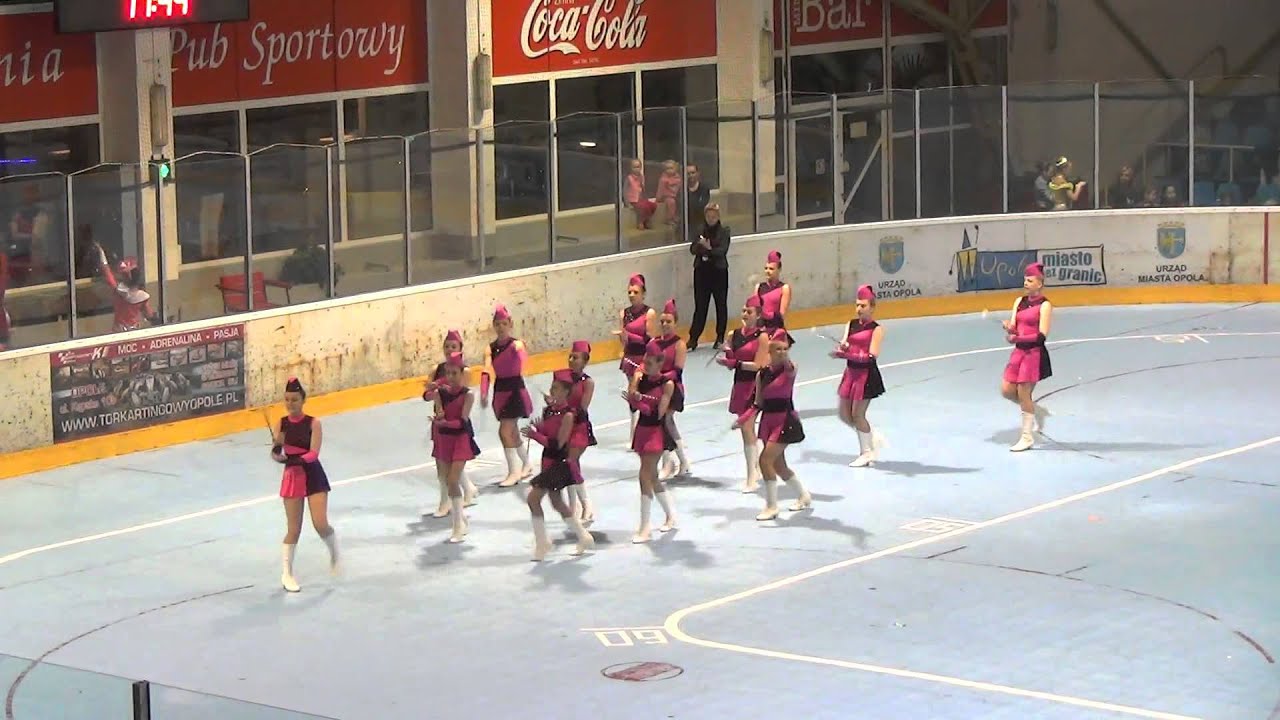 Victoria Łowkowice MP Opole 2013 przemarsz seniorki