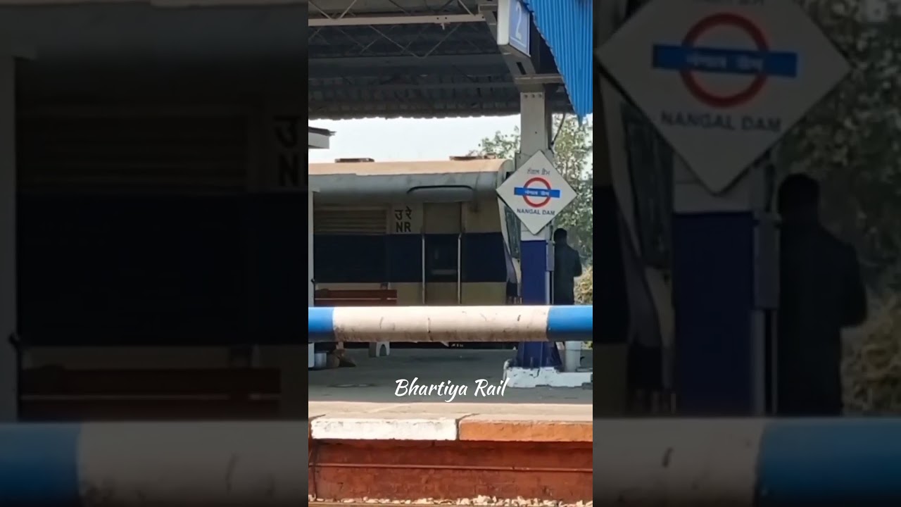 Train arival 😍🚂🚃& Train announcement 😍💯#shorts #ytshorts #youtubeshorts
