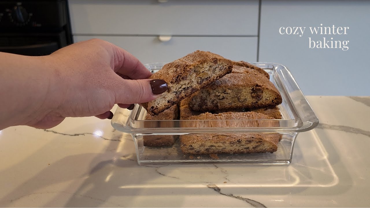 Slow Winter Baking | Cookies, Biscotti & Comfort Cakes