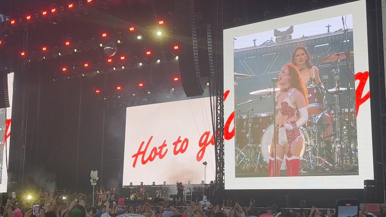 Chappell Roan “HOT TO GO!” Live @ ACL | Austin, TX | October 6, 2024