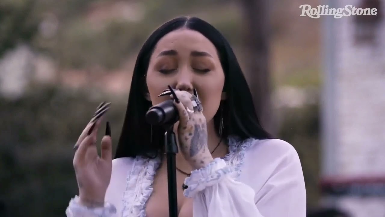 Noah Cyrus - Mr. Percocet (Live RollingStone)