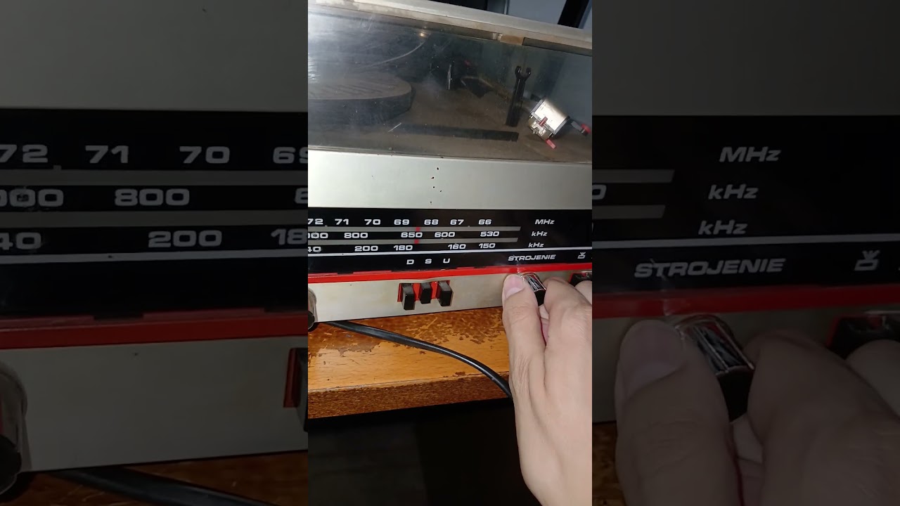 Prezentacja radia Unitra Fonica z 1974r #radio #prl #unitra #retro