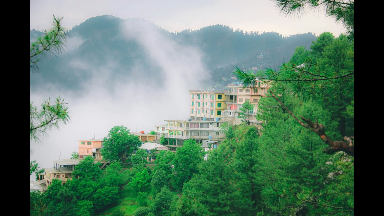 WALKING TOUR OF MALL ROAD - SCENIC MURREE, PUNJAB, PAKISTAN.