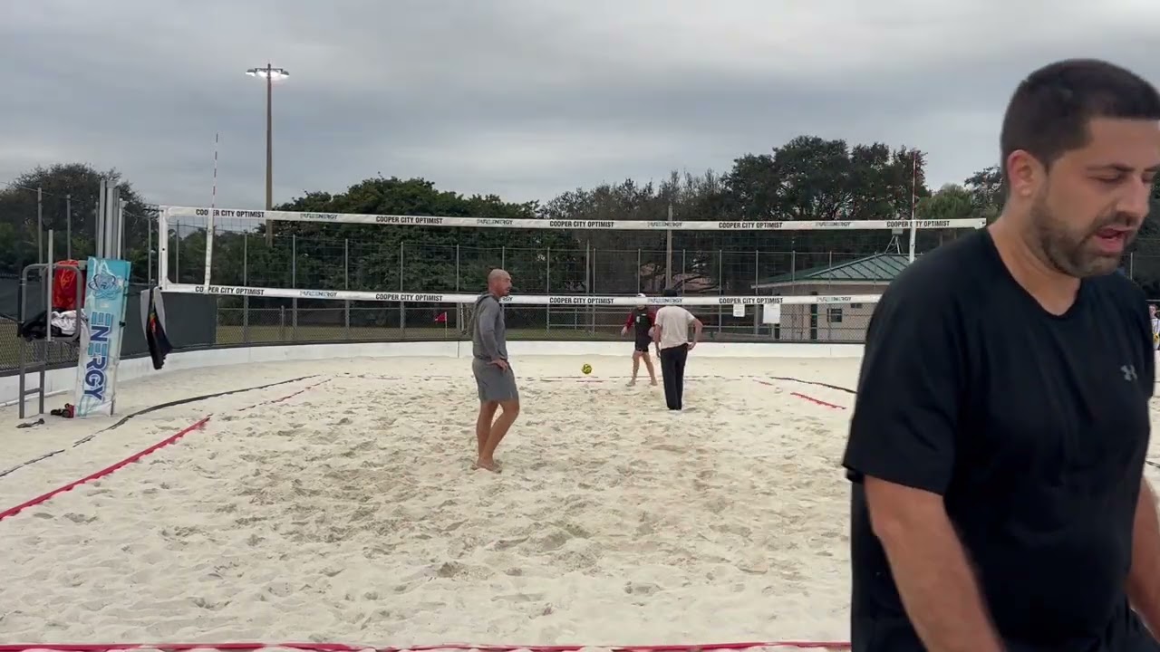 Nick/Luis  v Pierre/Stan