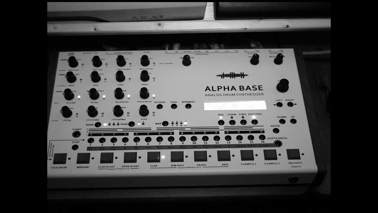 AlphaBase Houseromantik