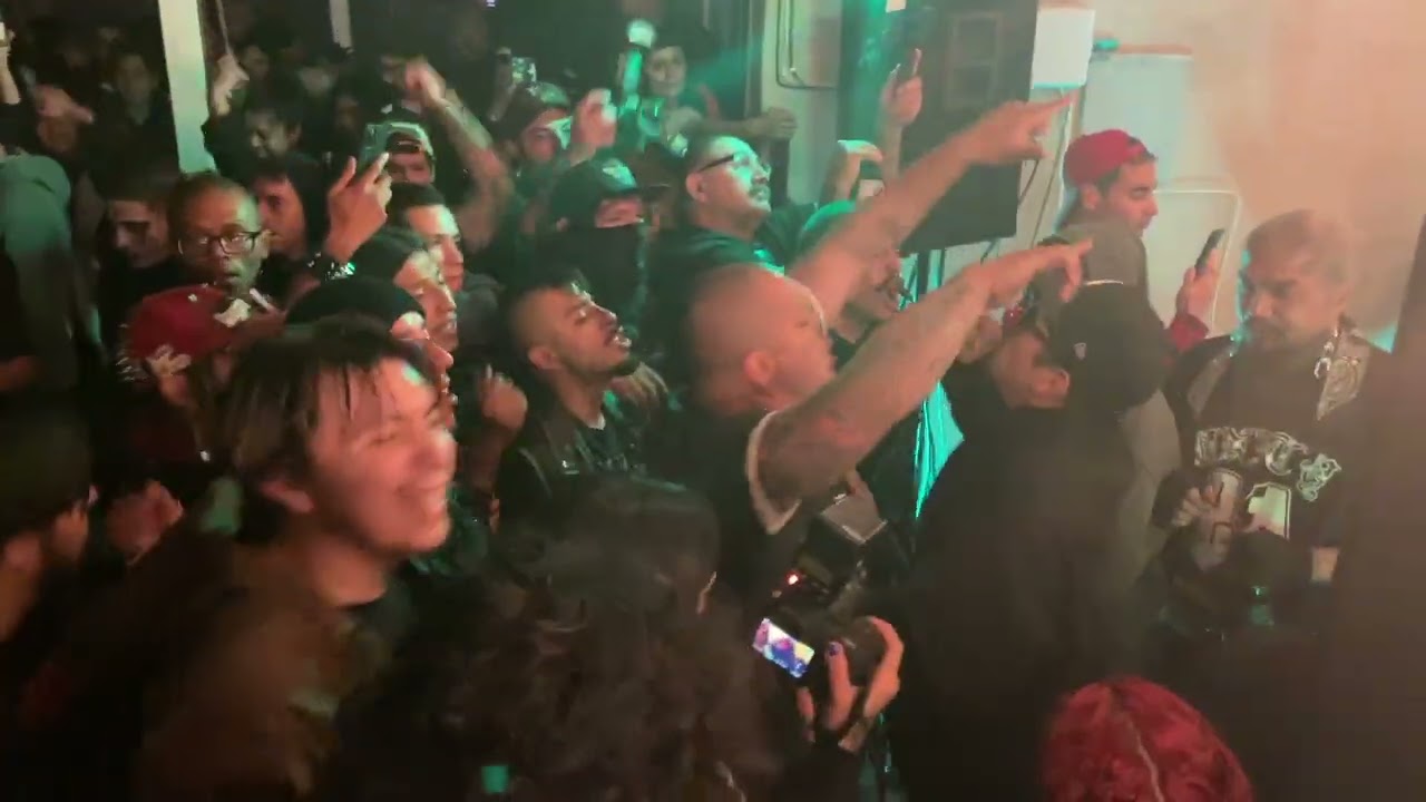 Desmadre Live in Los Angeles (Full Vid)