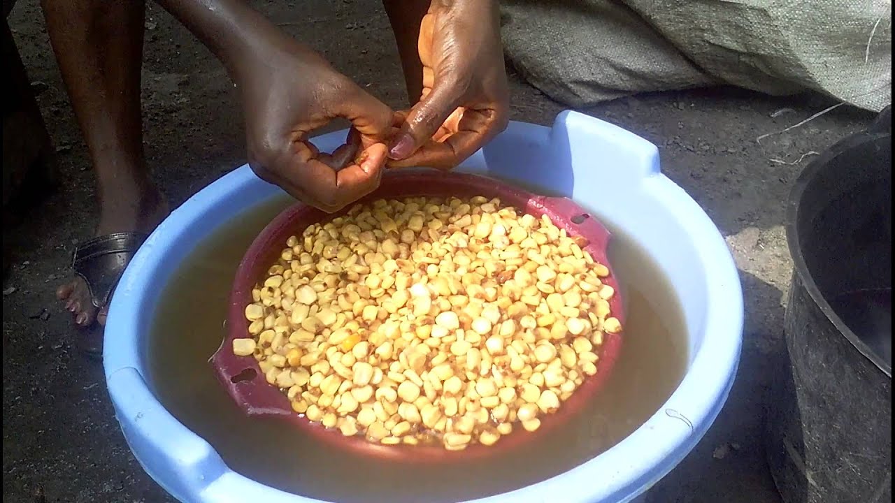 How to peel corn for corn chaff
