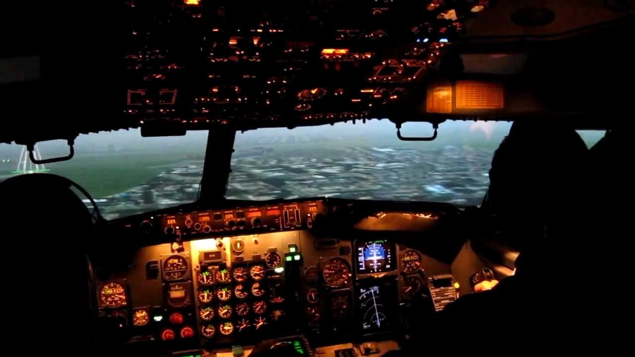 Intercockpit: Boeing 737-300 Simulator, MCC Sessions