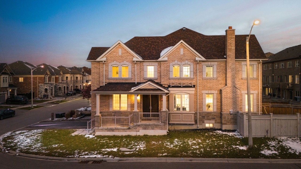 73 Drizzel Cres, Richmond Hill, ON