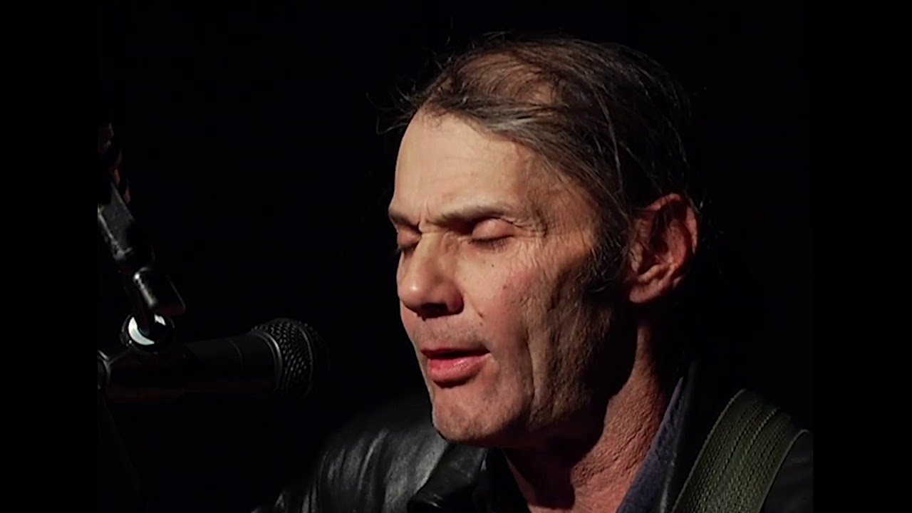 TFT-TV presents Malcolm Holcombe